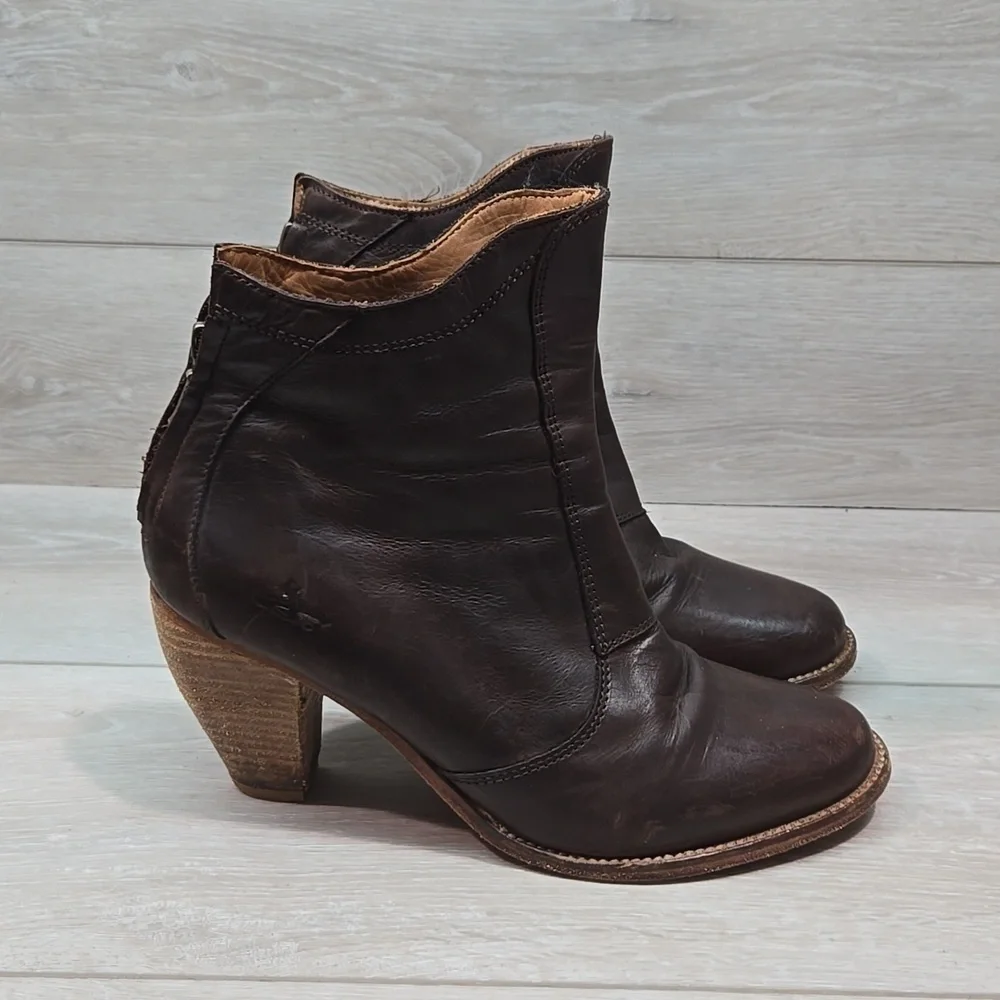 J Shoes Women Ranch 2 Ankle Leather Western Moto Heels shoes boots sz 9